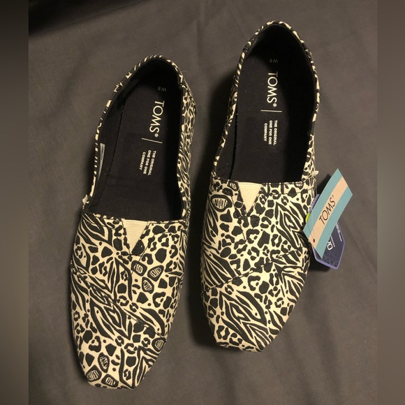 TOM’S ALPARGATA WOMEN’S LOAFERS - Picture 2 of 14